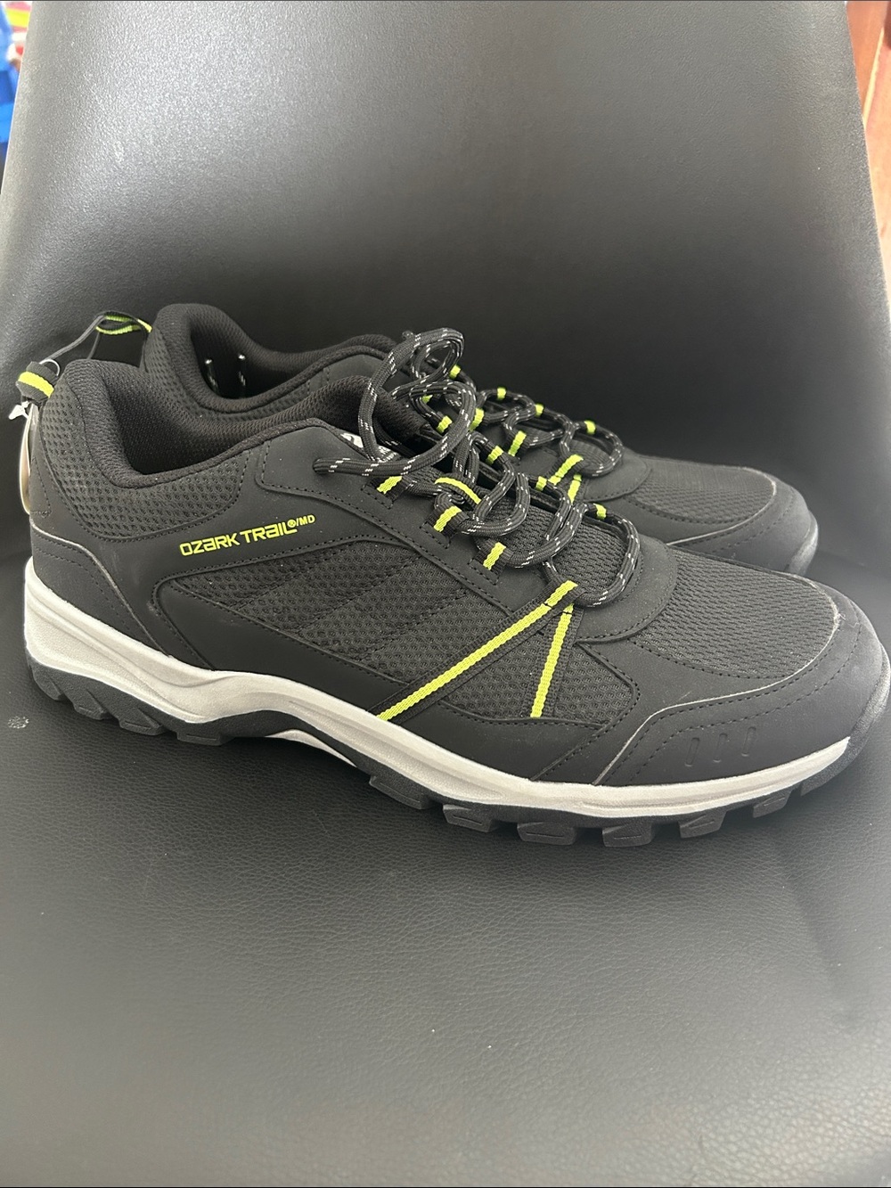 NWT 🆕 Ozark Trail Men's Black Hiking Shoes size 13 - Memory Foam